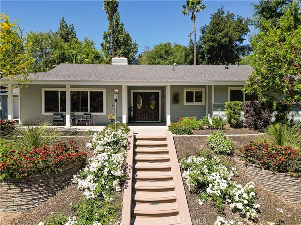 1330 S Center St, Redlands, CA 92373