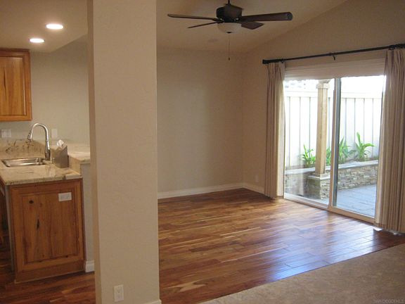 4th image of 4137 Caminito Davila