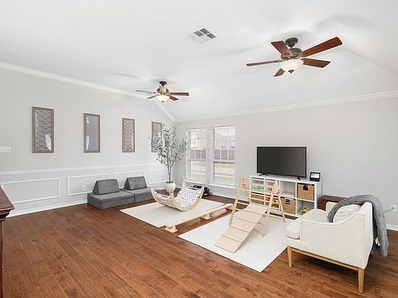 5th image of 9879 Chamber Hall Dr