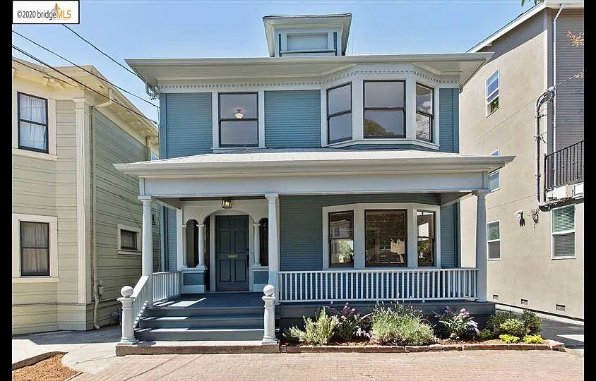 5 bed, 1993 sqft, $9,000 — Photo 1