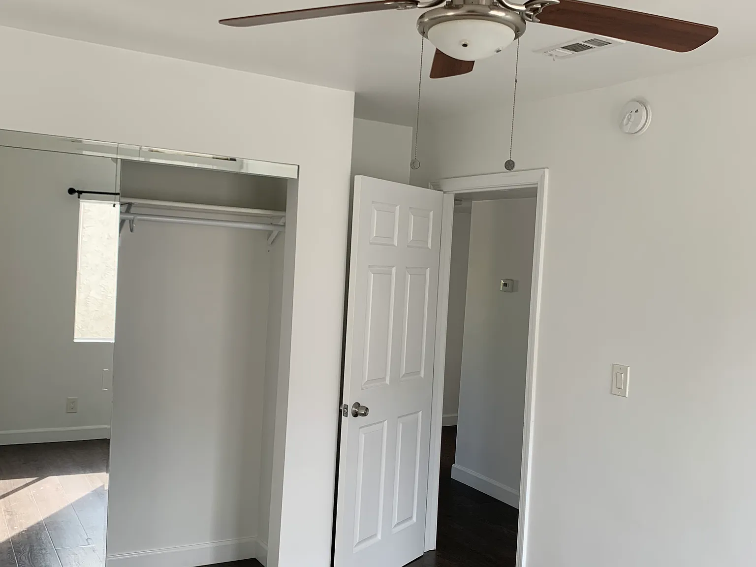 2 bed, 2.5 bath, 1014 sqft, $4,199 — Photo 3