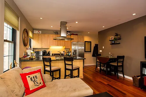 99 Broad St #8D Photo 1