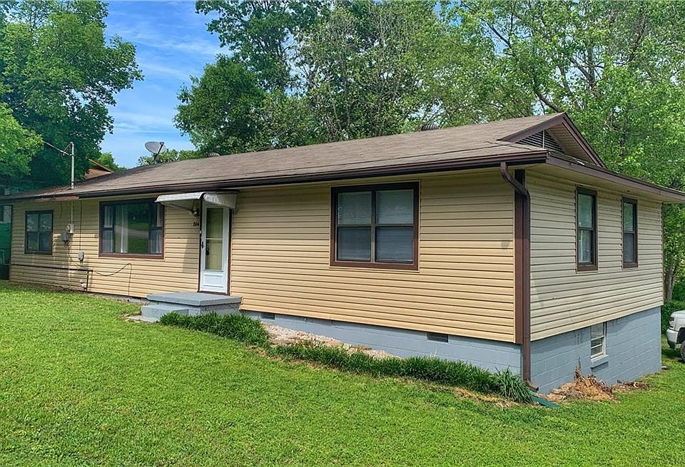 1st image of 204 Alma Ave