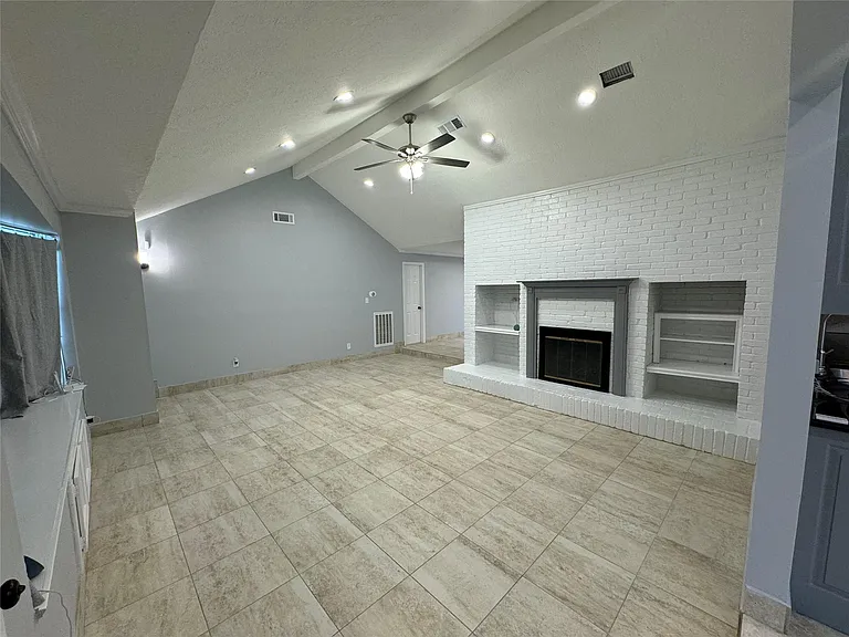 7910 Sands Point Dr — Photo 20