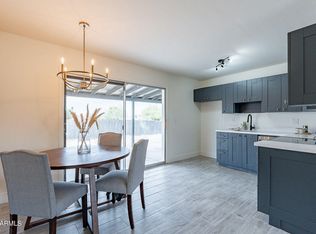 2120 E Greenway Rd, Phoenix, AZ 85022