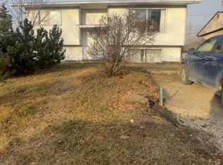 9506 S 107th Ave, Grande Prairie, AB T8V1K8