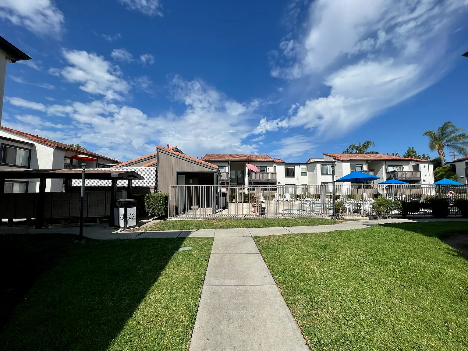 Park Villas — Photo 1