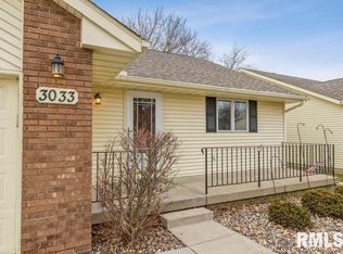 3033 55th Street Dr, Moline, IL 61265