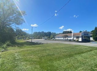 136 Hurffville Crosskeys Rd, Sewell, NJ 08080