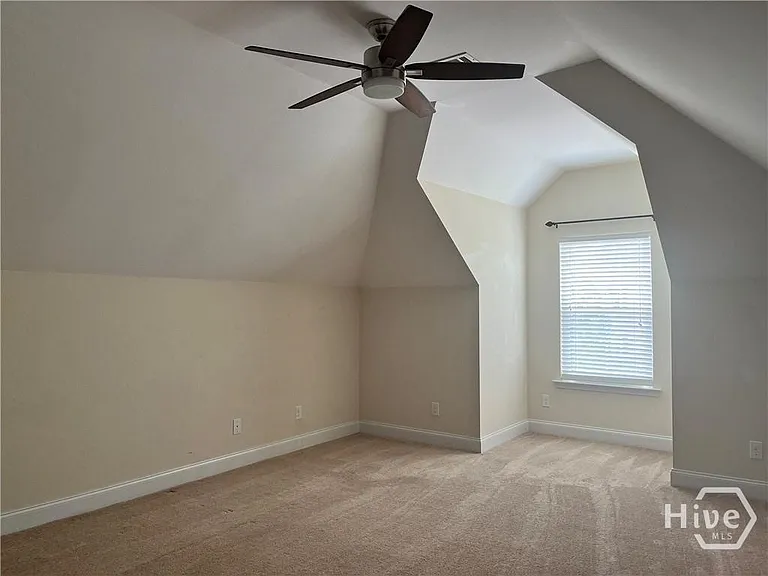73 Waverly Ln — Photo 7