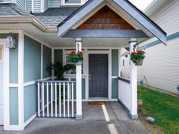 2nd image of 921 Colville Rd #5