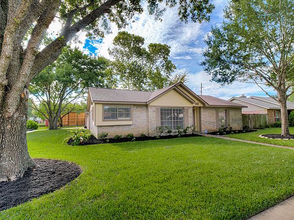 3rd image of 326 Coppersmith Dr