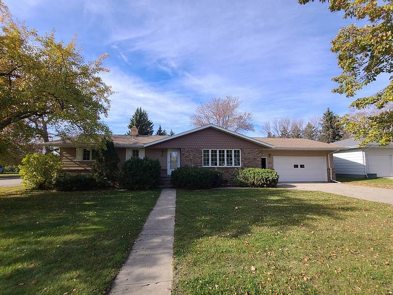 630 Kersten St, Bottineau, ND 58318 MLS 11216232 Zillow