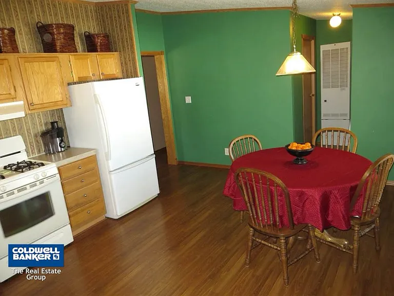 1143 Reber St — Photo 7