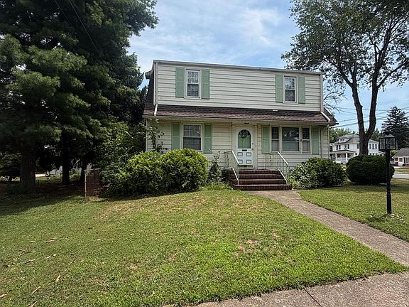 2nd image of 3102 Nottingham Way