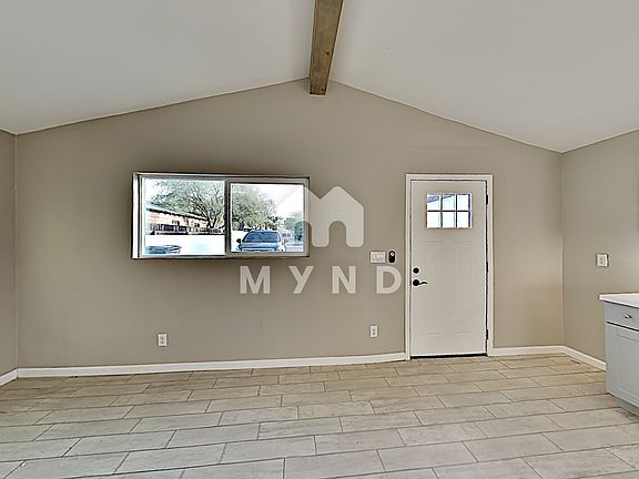3rd image of 2717 E Glenn St #B