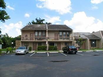 1st image of 629 N University Dr