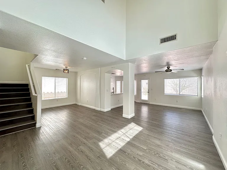 11028 Meadow Leaf Ave — Photo 3