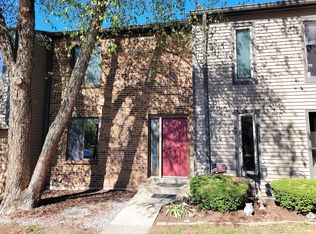 2906 Prospect Point Dr, Villa Hills, KY 41017