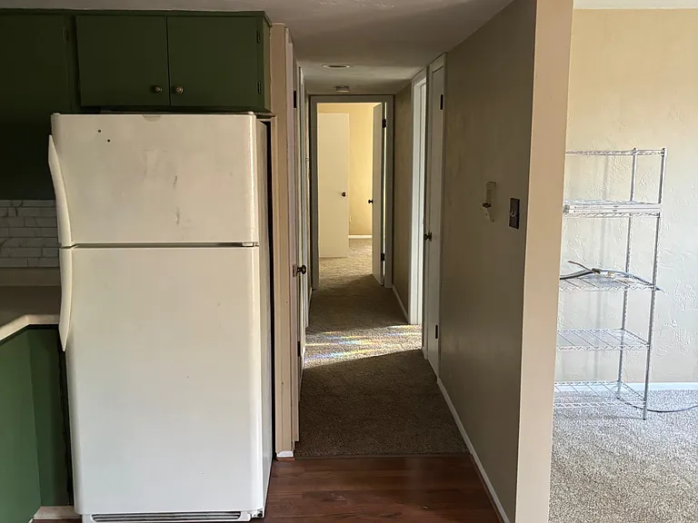 102 Greenwood Dr — Photo 4