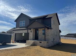 103 Krimson Cir, Albertville, AL 35951