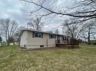 402 Main St W, Morristown, MN 55052