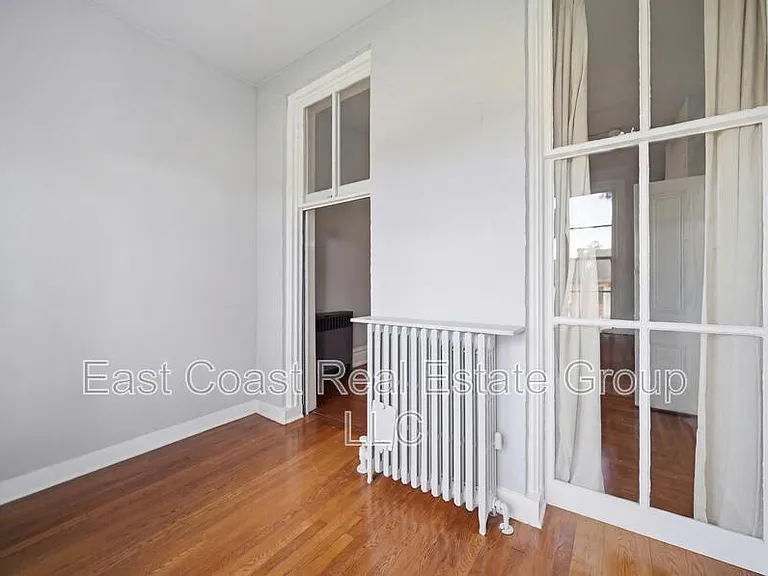 323 N Potomac St #2 — Photo 8