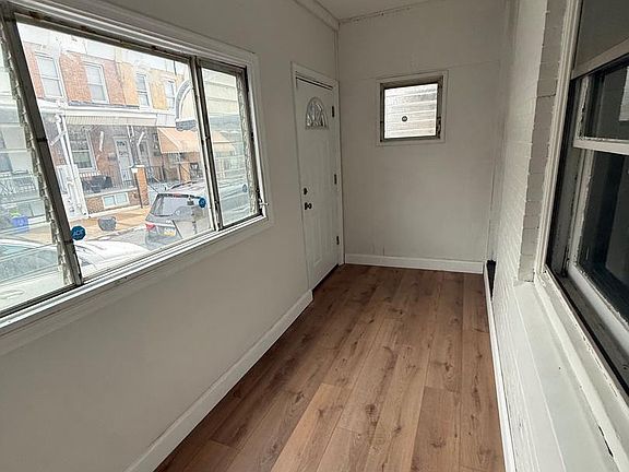 5th image of 1922 Auth St