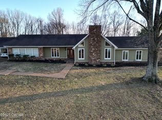 23 Forked Oak Ln, Humboldt, TN 38343