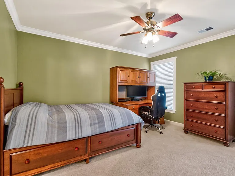 401 Hilton Head Ct — Photo 42