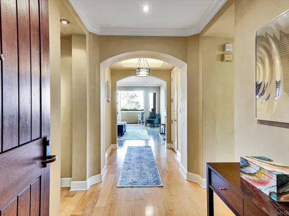 1010 Genter St Unit 102, La Jolla, CA 92037