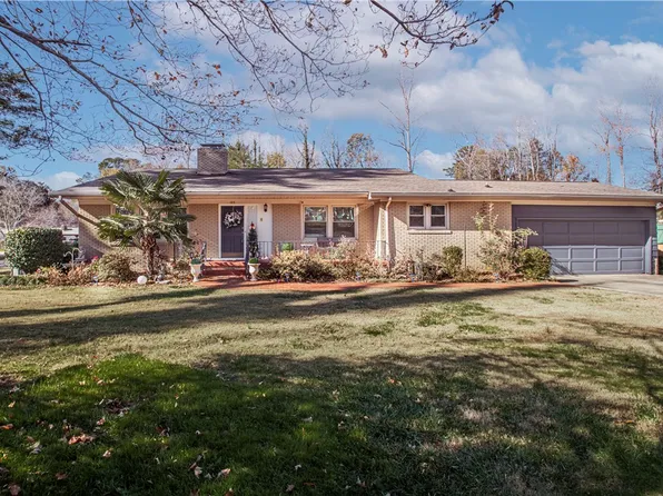 103 Forest Dr, Easley, SC 29642