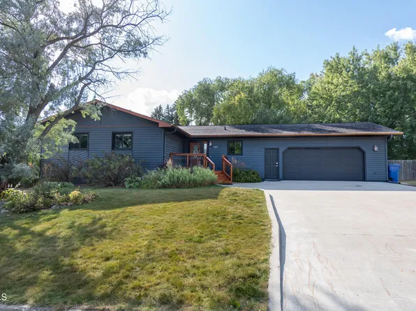 1307 Central Ave N, Beulah, ND 58523