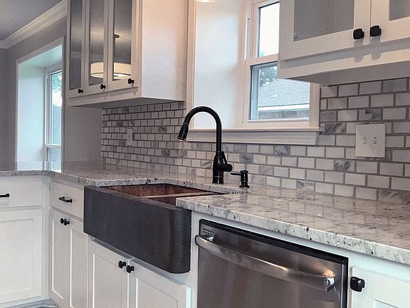 Extended shaker cabinets