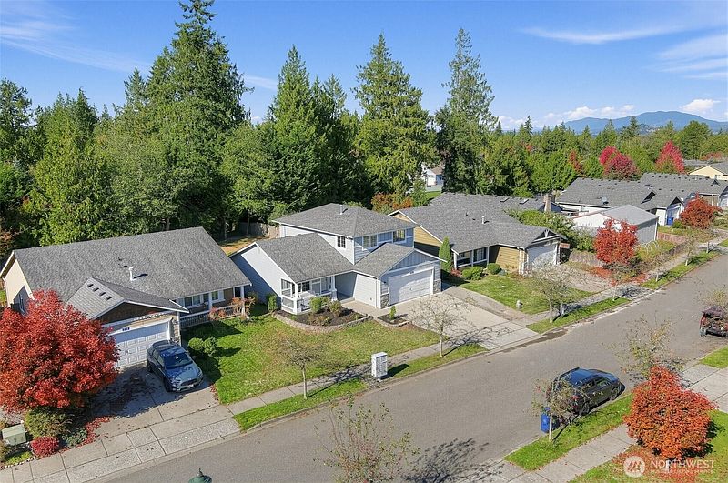 3rd image of 225 Brittany Street