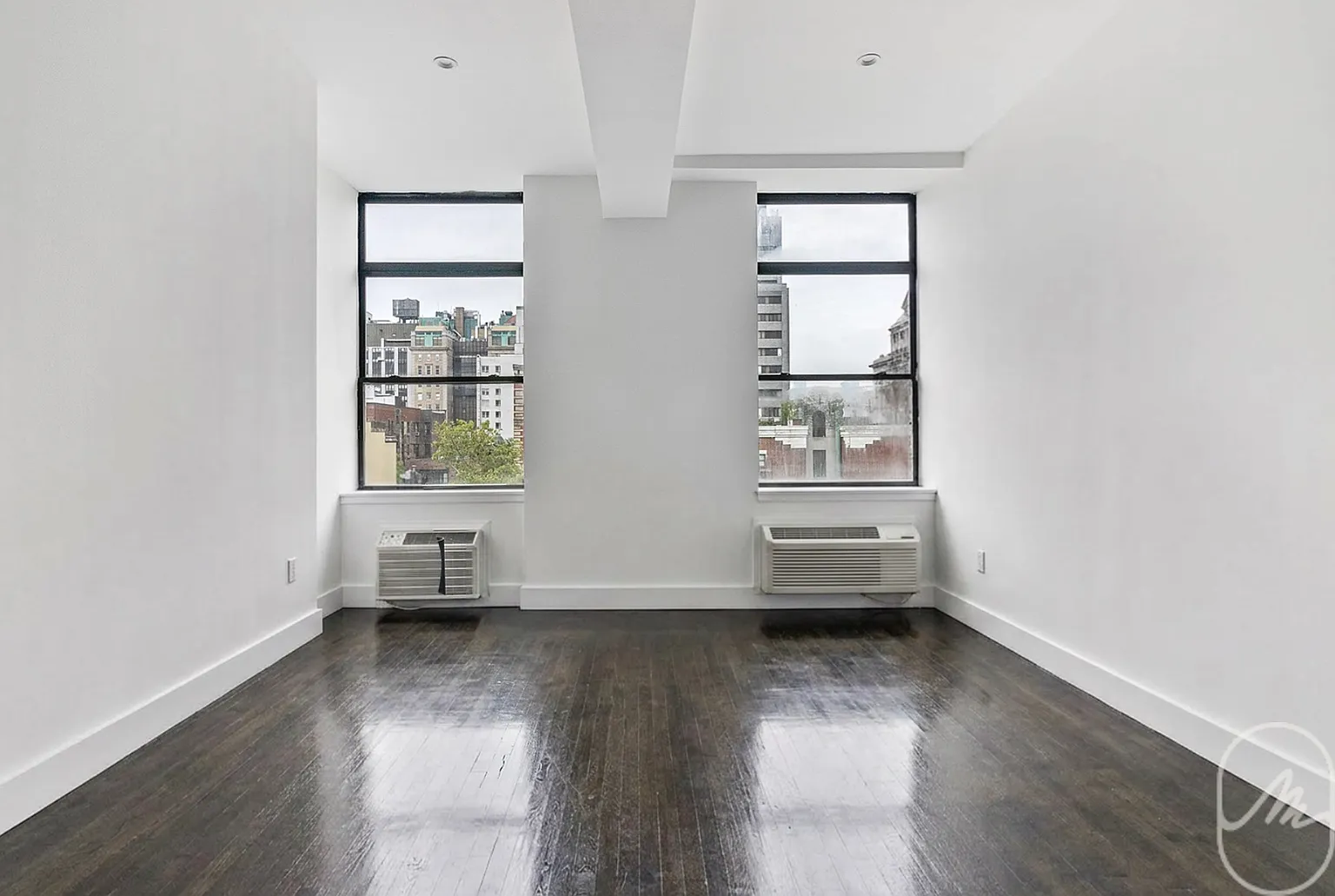 304 East 20th Street — Photo 2