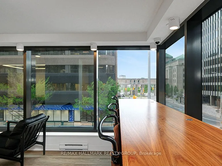 340 Queen St #1302 — Photo 33