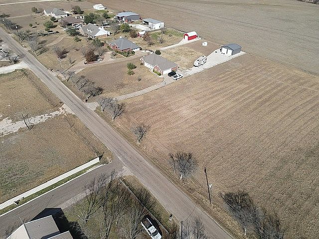 2nd image of Dosher Ln