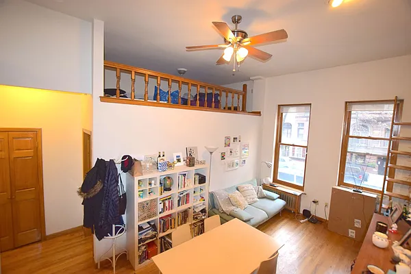 Rented by City Stop Realty | media 16