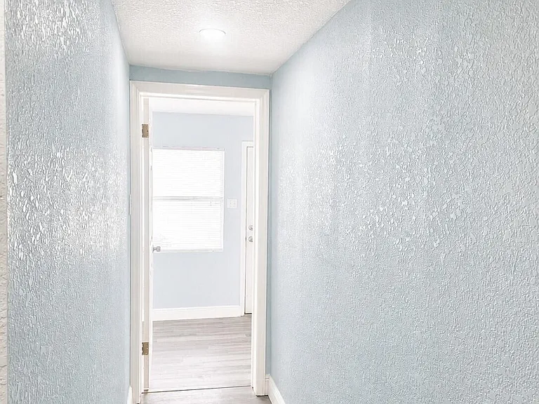 135 Roosevelt Ave #135C — Photo 12