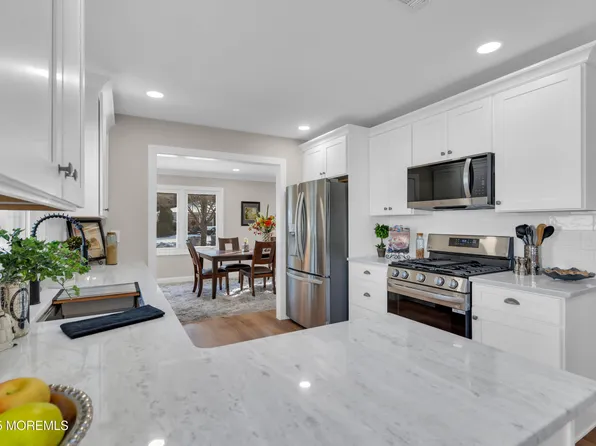 18 Meadowbrook Road, Brick, NJ 08723