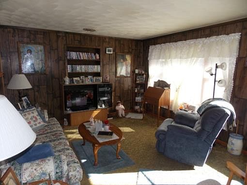 4th image of 60 Dudley Dr
