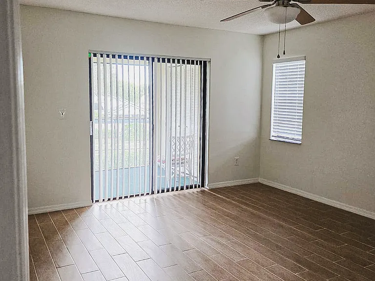 1611 Cabot Ln #C2 — Photo 12
