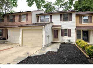 43 Farnwood Rd, Mount Laurel, NJ 08054