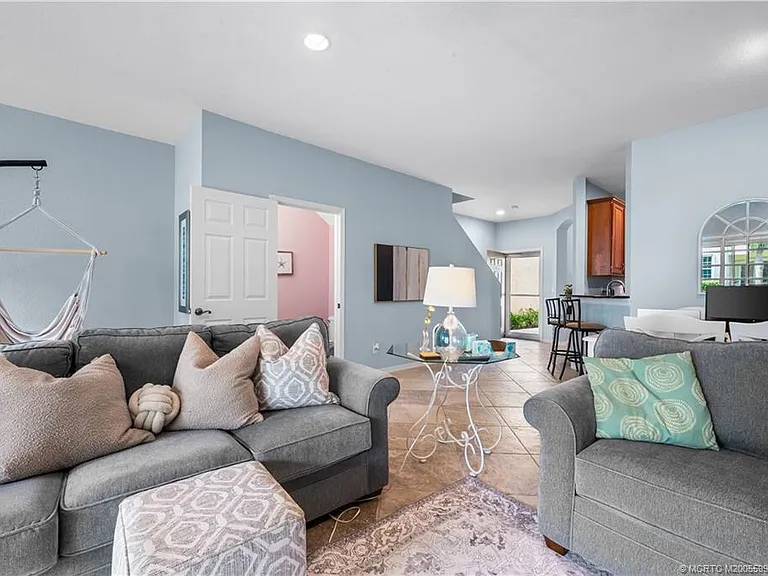 1560 SE Wilshire Pl #102 — Photo 12
