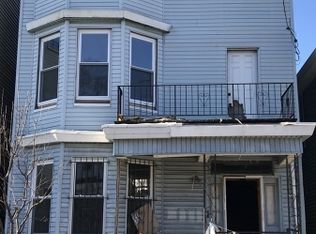 295 S 9th St, Newark, NJ 07103