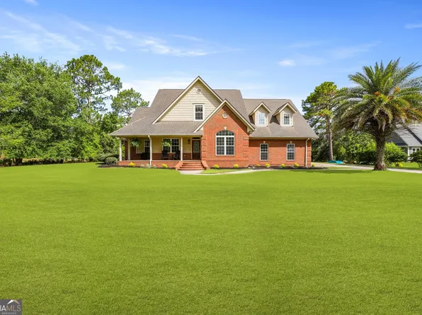 113 Demeries Lake Ln, Richmond Hill, GA 31324