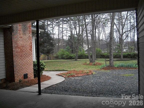 4th image of 310 Cedarwood Ln