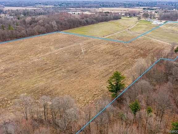 5th image of 2290 S Wadhams Rd