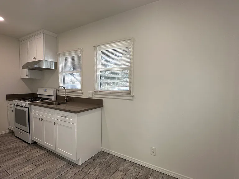 2245 Florencita Ave — Photo 3